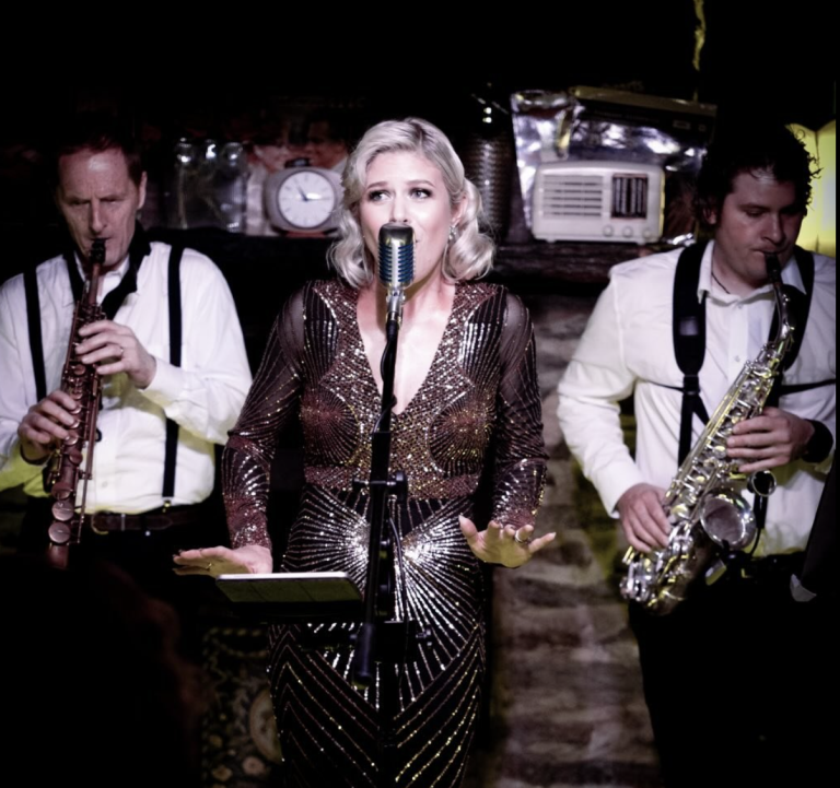 "I Want You" - Tiny Room Concert