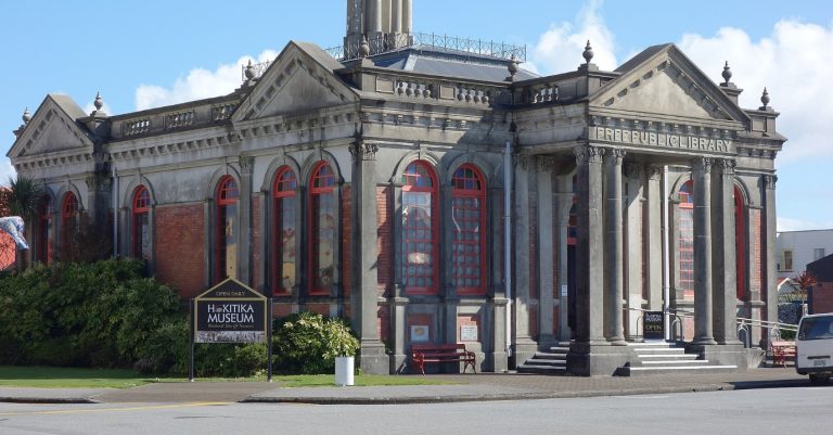 Hokitika town1 768x401