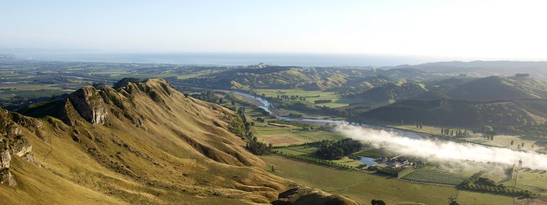 Tukituki River Te Mata Range 768x288
